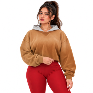 Sweat à capuche court en molleton de coton 380 GSM personnalisé – Vente en gros pour marques de vêtements féminins, boutiques et fournisseurs de détail aux États-Unis - Product Image 3