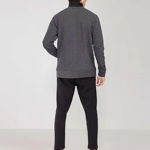 เสื้อคาร์ดิแกนถักลายวินเทจสไตล์วิทยาลัย คอวี แต่งกระดุม ลายพิมพ์ สำหรับฤดูหนาว รับผลิตแบบ ODM OEM - Product Image 4