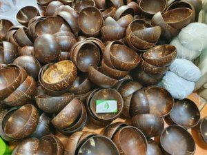 Juego de Tazones Desechables de Cáscara de Coco Pulida Ecológica, Estilo Clásico de Vietnam, Ideal para Regalos Empresariales y Servir Alimentos - Product Image 5