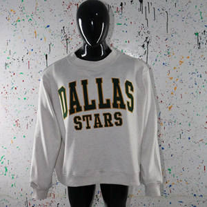 เสื้อฮู้ดดี้สีเทาและเขียว ดัลลัส ผลิตจากผ้าฝ้าย 100% สำหรับฤดูหนาว ตัดเย็บตามสั่งโดย Finer Threads - Product Image 1