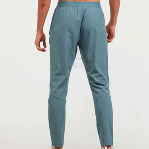 บริการ OEM เสื้อแจ็คเก็ตกันลมแบบใหม่ขายดี ชุดวอร์มขายดี ราคาถูก - Product Image 6