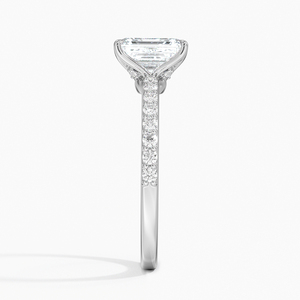 แหวน BOJ รุ่น 049 ทรง Emerald Cut เงินแท้ 925 ประดับเพชรโมอิสซาไนต์ 2 กะรัต สี D ความสะอาด VVS1 ฝังแบบสามเหลี่ยมเต็มวง  ได้รับการรับรองจาก GRA  ลดราคา - Product Image 3
