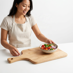 Planche à découper artisanale en bois massif anti-moisissure avec poignée, double face, support intégré, compatible lave-vaisselle - Product Image 3