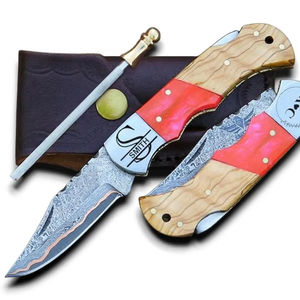 Cuchillo Plegable Hecho a Mano de Acero Damasco Sanmai con Mango de Madera de Olivo y Resina, Personalizable OEM/ODM, Venta al por Mayor, 6.5 Pulgadas de Longitud Total - Product Image 1