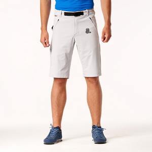 Pantalones Cortos Cargo Oxford Gris Claro para Hombre, Cintura Media, Cierre de Botones, Secado Rápido, Estilo Casual con Logotipo Frontal y Bolsillos - Product Image 1