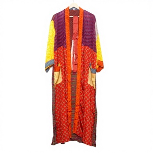 ชุดกิโมโนผ้าไหมญี่ปุ่นทำมือแบบวินเทจสำหรับผู้หญิง ตกแต่งด้วยผ้าปะติดปะต่อ ยาว ใส่สบาย เหมาะสำหรับฤดูร้อน ให้ความรู้สึกหรูหรา นุ่มนวล และระบายอากาศได้ดี - Product Image 1