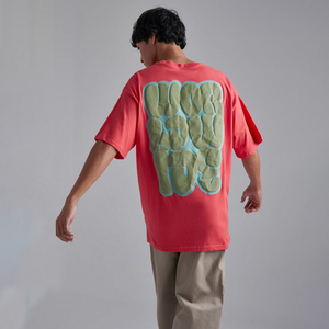Camiseta Roja Extra Grande de Algodón con Estampado de Letras de Silicona Verde en la Parte Delantera, Cuello Redondo, Manga Corta, Estilo Casual para Hombre - Product Image 4