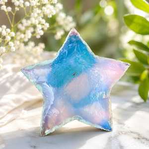 Vente en gros : Étoile sculptée à la main en opalite, 100 mm, en verre opale métaphysique, pierre de guérison Feng Shui - Product Image 3
