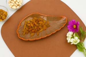 Plato Decorativo de Cerámica con Diseño de Hoja para Servir Aperitivos y Frutos Secos, Bandeja de Cerámica Rústica con Diseño de Hoja, Muy Solicitada - Product Image 3