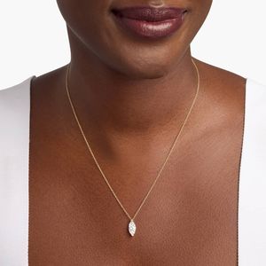 Pendentif solitaire en diamant de laboratoire taille marquise en or blanc - Product Image 2