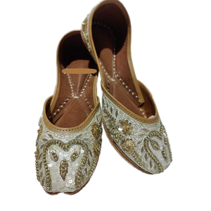 OEM personalizar zapatos de moda estilo tradicional indio bordado zapatos de cuero para mujer Partyware elegante Rajasthani zapato para la venta - Product Image 1