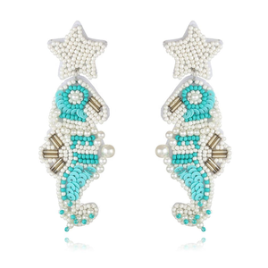 Boucles d'oreilles clous en perles de verre tissées à la main Série Océan, motifs étoile de mer, hippocampe, dauphin, tortue, coquillage, style vintage, par MD HANDICRAFTS - Product Image 1