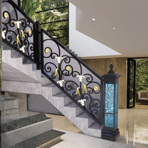 Rampe d'escalier décorative en fer forgé, main courante sur mesure, garde-corps métallique pour terrasse, solution robuste et durable pour l'intérieur et l'extérieur - Product Image 3