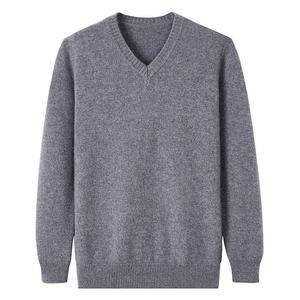 Pull en cachemire 100 % tricoté à col en V pour homme, fabriqué en usine, 12GG, respirant, avec logo frontal uni, 280g - Product Image 5