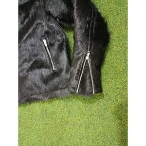 Veste en cuir unisexe personnalisée, entièrement premium, coupe et design modernes, respirante, adorable, pour motards et fashionistas. - Product Image 5