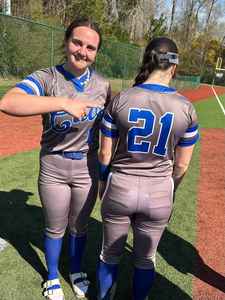 2025 maillot de baseball et de softball avec logo personnalisé pour femmes uniforme de nouveau style populaire avec nom d'équipe vêtements doux et confortables - Product Image 4