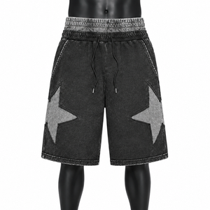 Shorts en jean cargo noirs pour hommes, coupe ample, longueur genou, avec détails de panneaux contrastants, taille élastique et cordon de serrage, style streetwear - Product Image 1