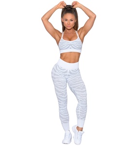 Mallas de yoga con diseño de sublimación para mujer, pantalones de entrenamiento de gimnasio, hechas a medida con material de alta calidad - Product Image 1