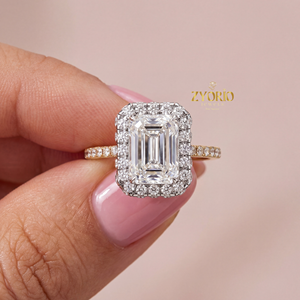 Anillo de Compromiso de Plata 925 con Diamante Cultivado en Laboratorio de Corte Radiante de 2.01CT y Banda de Tallo Dividido con Pavé para Boda y Fiesta - Product Image 1