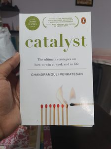 หนังสือปกอ่อนเรื่อง "แคทาลิสต์" โดย ชานดรามูลี เวนกาเตซาน ขายดีสำหรับผู้ใหญ่ - Product Image 3