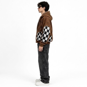 Veste à capuche personnalisée en similicuir marron avec empiècements à carreaux, garniture cloutée, doublure léopard, design streetwear court - Product Image 5