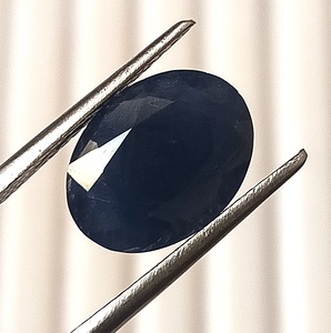Saphir bleu naturel de 5 carats provenant de Birmanie, taille ovale facettée, non chauffé, pierre précieuse non montée - Product Image 5