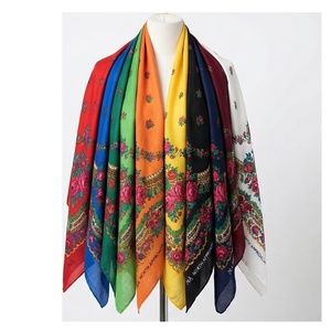 Pañuelo Cuadrado de Seda 100% para Mujer NORTH APPROACH, Estampado Digital Floral, Elegante, Multifuncional, para Uso en Exteriores, Accesorio de Moda - Product Image 1