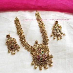 Fashion Jewelry Set Peacock Kemp Short Necklace with Golden Pearls - Product Image 1