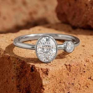 Anillo de aniversario de moissanita brillante con corte ovalado de 8*6 para ella, plata 925, dos piedras, elegante regalo sorpresa de cumpleaños para ella - Product Image 1