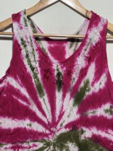 Elegante Blusa sin Mangas con Estampado Tie Dye Rosa para Mujer, Estilo Boho con Cuello Redondo |   Vestido Casual Holgado con Corte Evase para Verano - Product Image 3