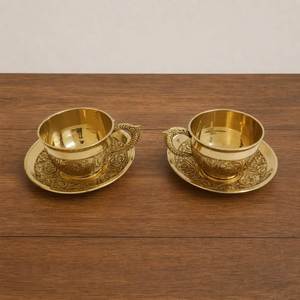 Juego de Taza y Platillo de Latón Vintage con Acabado Brillante, Diseño Ecológico, Detalles Ornamentados para un Ritual de Té Realmente Reginal - Product Image 4