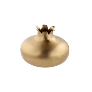 Jarrón minimalista de latón con forma de granada y tapa coronada para decoración del hogar - Product Image 3