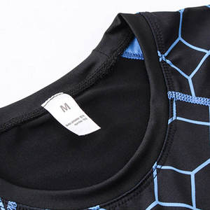 Chemise de compression durable en tissu élastique, respirante et confortable, avec une forme qui se maintient bien. - Product Image 3
