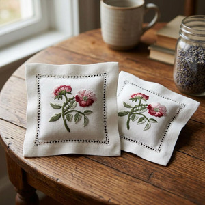 Funda de algodón con diseño de rosa para almohada, bolsita de algodón de alta calidad con bordado de Quang Thanh - Product Image 1