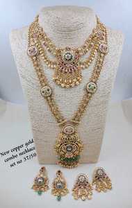 Ensemble de bijoux de mariée en moissanite plaqué or cuivre vintage de haute qualité, collier long Mala, boucles d'oreilles et Maang pour mariage - Vente en gros - Product Image 2