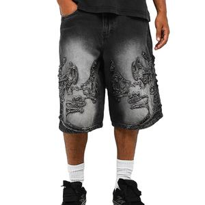 Shorts en jean streetwear déchirés et délavés, coupe ample asymétrique, patchwork personnalisé, broderies, jorts en denim pour hommes - Product Image 1