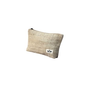 Pochette zippée en chanvre naturel faite à la main, organiseur de cosmétiques écologique, trousse de toilette avec doublure en coton, logo personnalisé accepté - Product Image 1