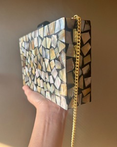 Bolso de Mano de Nácar al por Mayor, Disponible OEM/ODM, Cierre de Concha Iridiscente - Product Image 1