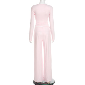 Ensemble de sport décontracté pour femme en toile, deux pièces, uni, avec soutien-gorge de yoga sans couture à bretelles réglables et pantalon taille haute effet push-up au-dessus du genou - Product Image 2