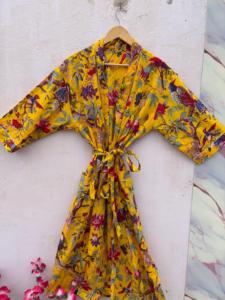 Bata de casa de algodón puro con estampado indio, kimono de verano, pareo de playa/ropa cómoda para embarazadas |   Leopa con Rayas Rosa y Amarillo Mostaza Fresco - Product Image 5
