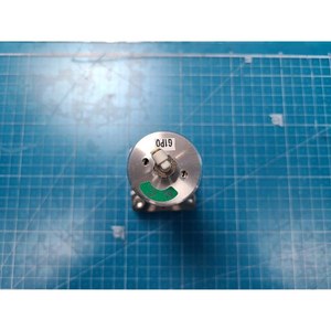 Válvula Solenoide de Alto Vacío CKD MAGD4-21D-W-1, Usada, Piezas de Equipos Semiconductores Legacy - Product Image 5