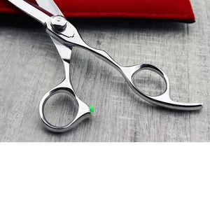 กรรไกรซอยผมคุณภาพสูง Tegra Surgical ขนาด 6 นิ้ว ผลิตจากสแตนเลสสตีล สำหรับมืออาชีพ ใช้ในร้านเสริมสวยและร้านตัดผม สำหรับคนถนัดขวา คมกริบ พร้อมส่ง - Product Image 4