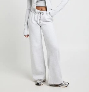 Conjunto de Sudadera Transpirable con Cuello Redondo y Pantalones Deportivos para Mujer, Fabricante de Ropa al por Mayor con Logotipo Personalizado OEM/ODM y Marca Privada - Product Image 6