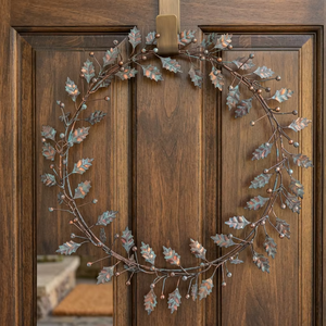 Corona de Metal Rústica con Adornos de Acebo, Acabado en Cobre Verdigris Vintage, Decoración Elegante para Puerta Navideña, Placa Decorativa Encantadora para Colgar en la Pared en Invierno - Product Image 6