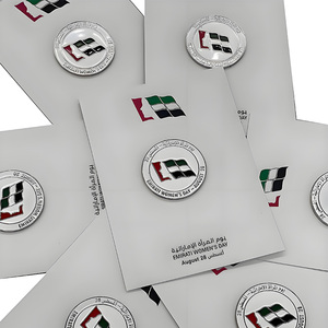 Spille per la festa della donna Emirati In Stock spille femminili Silhouette spille In smalto morbido con bandiera nazionale souvenir colorati regali governativi - Product Image 6