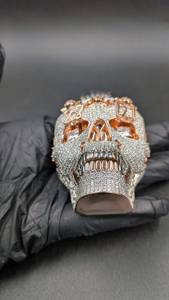 Colgante de Calavera de Lujo con Incrustaciones de Diamantes y Detalles en Oro Rosa, Ojos y Dientes con Diamantes, Joyería Personalizada de Estilo Hip-Hop - Product Image 6