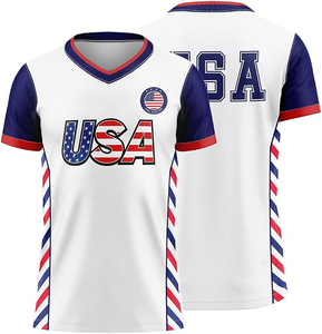 ชุดเสื้อฟุตบอลผู้ใหญ่ USA พร้อมกางเกงขาสั้น พิมพ์ลายดิจิทัล คอวี ระบายอากาศได้ดี เป็นมิตรกับสิ่งแวดล้อม ผลิตจากโพลีเอสเตอร์ 100% ทรงปกติ สำหรับฤดูร้อน - Product Image 4