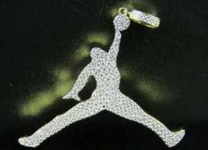 Colgante de Lujo Jump Man Jordan Rapper Bust HipHop Chapado en Oro de 18K Plata 925 con Moissanita VVS Personalizada - Product Image 5