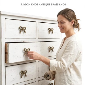 Poignée de tiroir en fonte Ba, design moderne nœud ruban, quincaillerie de meuble écologique pour commode et armoire - Product Image 4