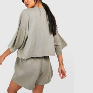 Ensemble t-shirt et short, tissu élégant et confortable, coupe légère, idéal pour les tenues décontractées, la salle de sport et la saison estivale - Product Image 5